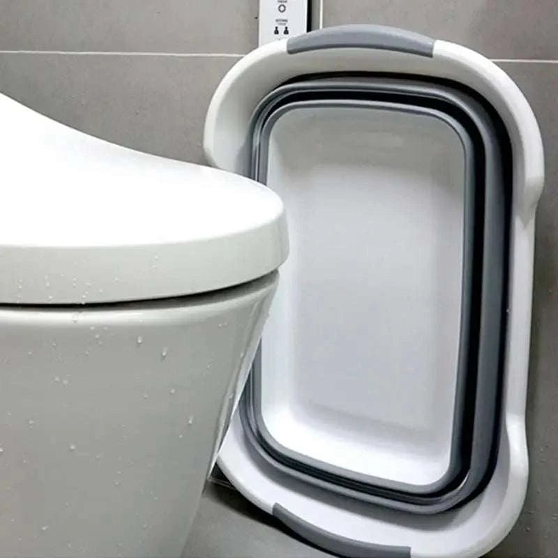 Folding pet bath tub with drainage hole, portable and easy to store.