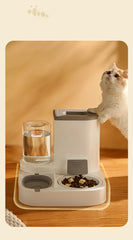 Kimpets automatic pet feeder and water dispenser with large capacity, designed for dry and wet food separation for cats and dogs.