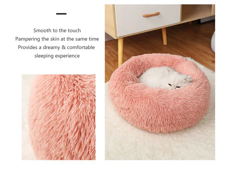 "Round plush pet bed in soft fabric, ideal for keeping pets warm in winter"machine washable dog beds