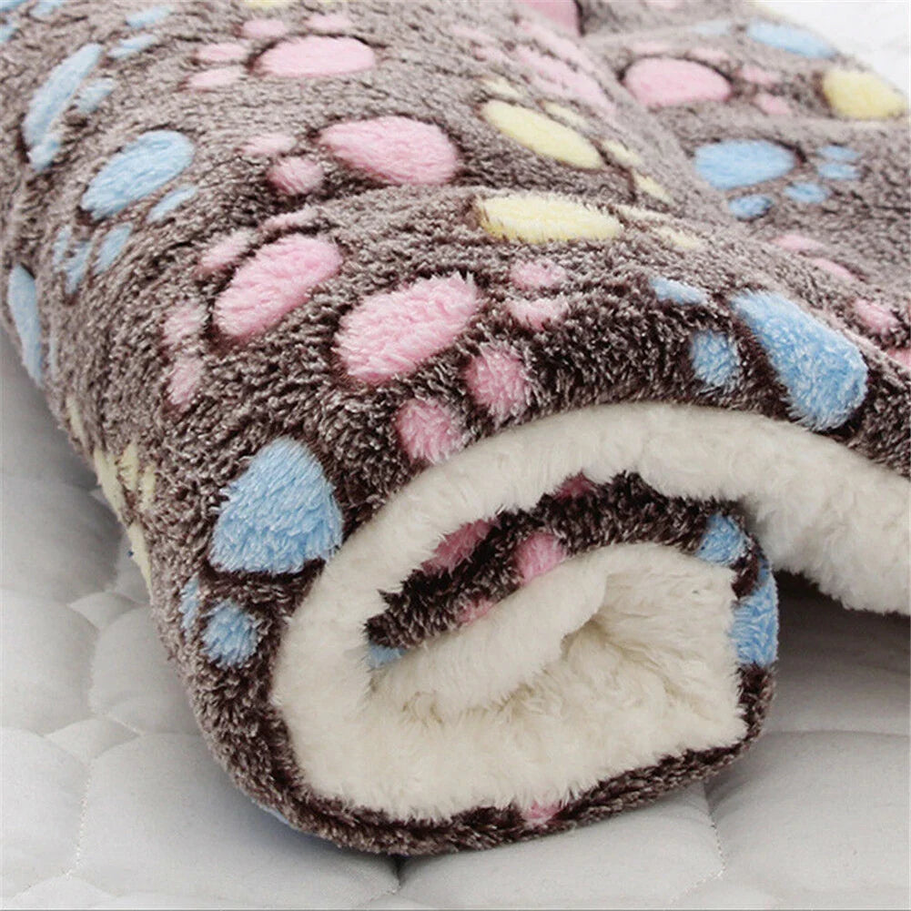 Winter dog mat and cat sleeping mat with thickened blanket design for warmth.