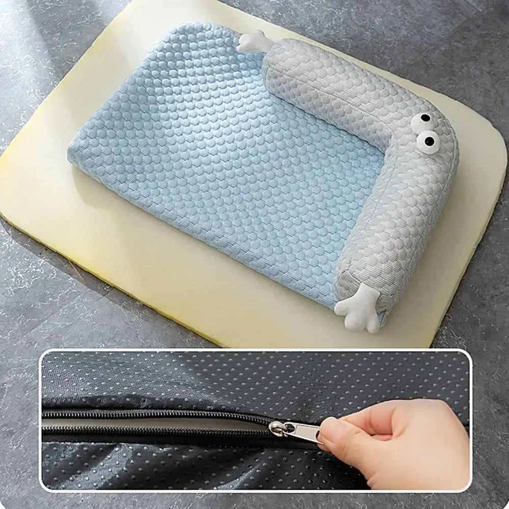 "Pet cooling ice pad for dogs and cats, washable and self-cooling for summer comfort"