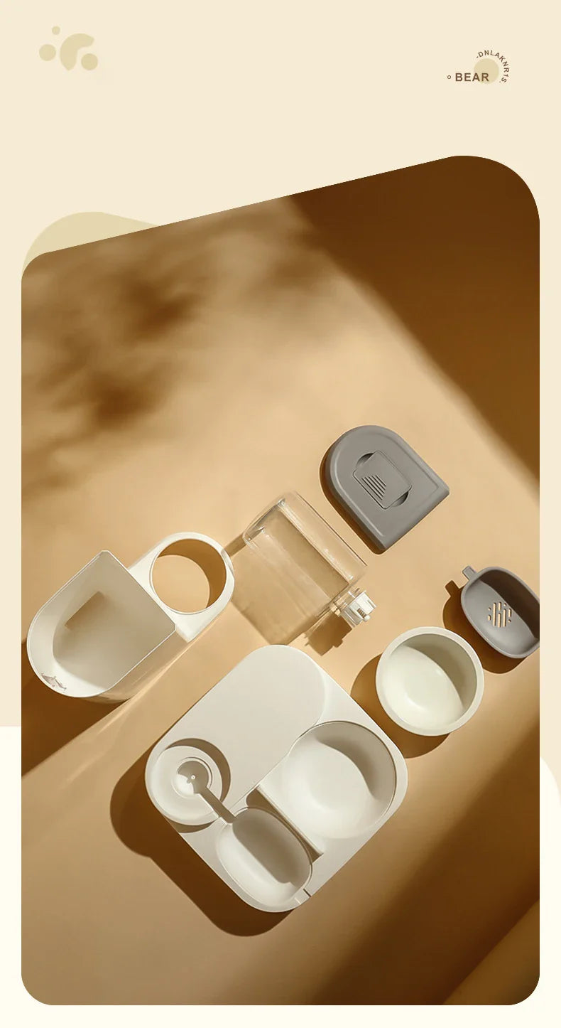 Kimpets automatic pet feeder and water dispenser with large capacity, designed for dry and wet food separation for cats and dogs.