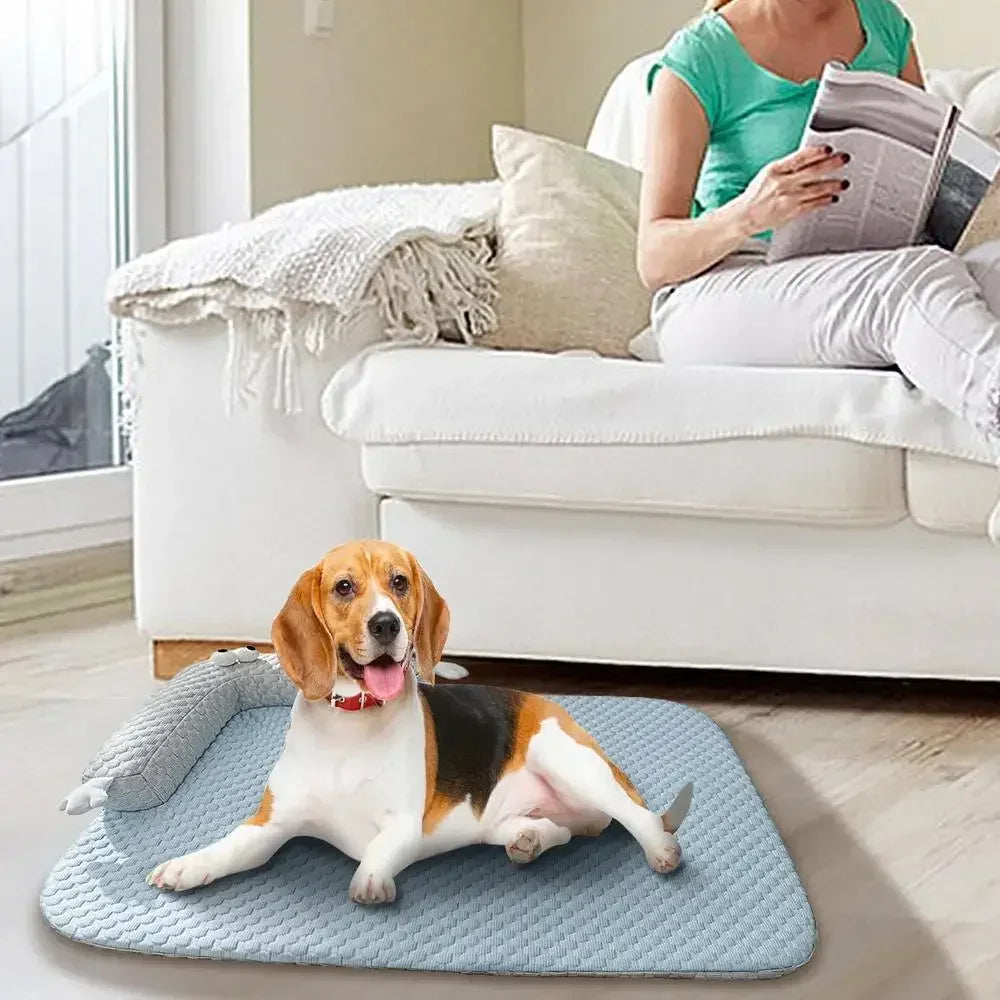 "Pet cooling ice pad for dogs and cats, washable and self-cooling for summer comfort"