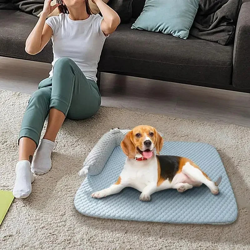"Pet cooling ice pad for dogs and cats, washable and self-cooling for summer comfort"
