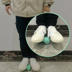 Portable pet travel water bottle with built-in drinking bowl for dogs and cats, ideal for outdoor adventures.