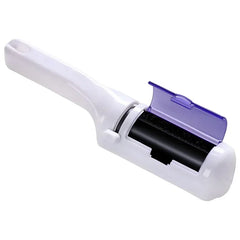 Multi-function pet hair remover brush for cats and dogs, manual lint cleaner for carpets and furniture.
